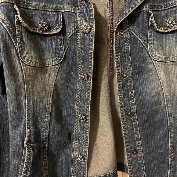 Live a Little XL Women’s Jean Jacket - Picture 6 of 12